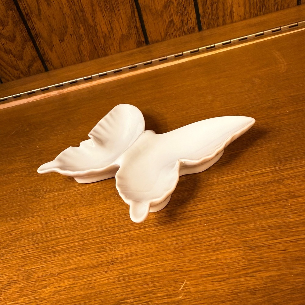 White Ceramic Butterfly Trinket Dish Jewelry Tray Fairycore Cottagecore Coquette